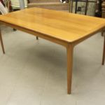 877 2456 COFFEE TABLE